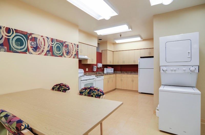 YORK SOUTH SKILLED NURSING AND REHABILITATION CTR nursing home in YORK, PA - Photo 5 of 5