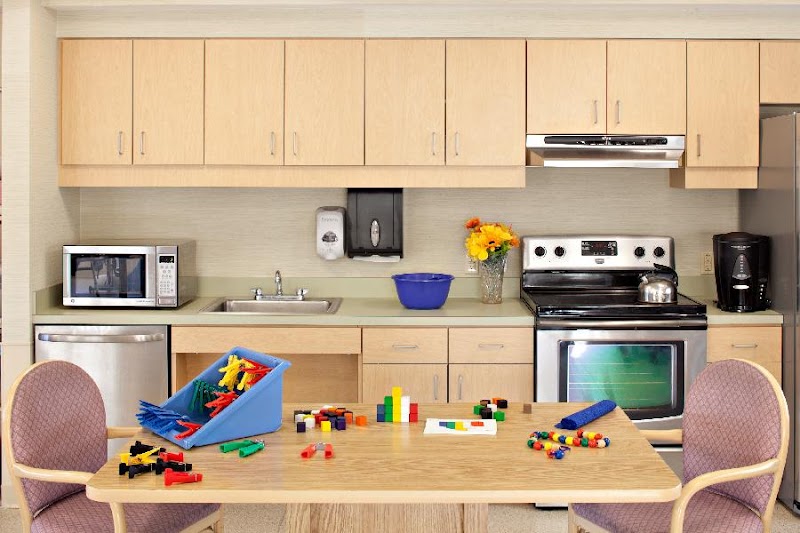 HOPKINS CENTER nursing home in WYNCOTE, PA - Photo 3 of 5