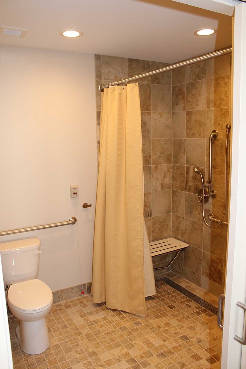 QUINCY RETIREMENT COMMUNITY nursing home in WAYNESBORO, PA - Photo 4 of 10