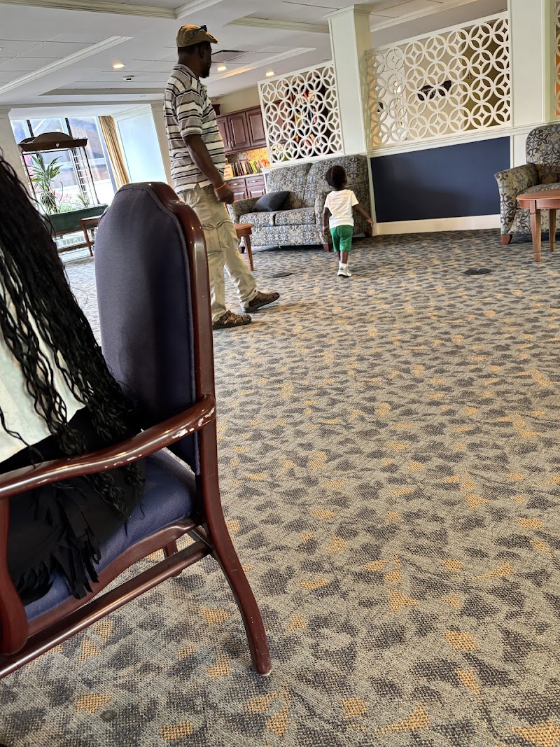 SAUNDERS NURSING AND REHABILITATION CENTER nursing home in WYNNEWOOD, PA - Photo 3 of 5