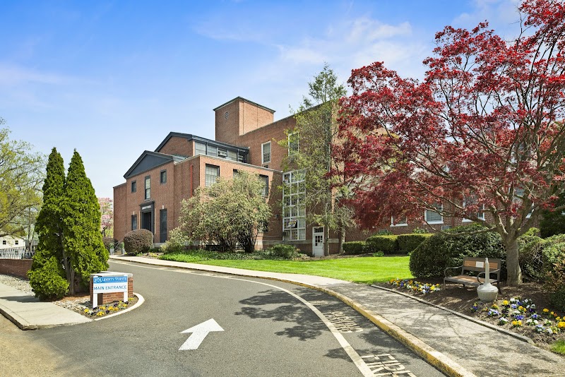 LIBERTY POINTE REHABILITATION AND HEALTHCARE CTR nursing home in DOYLESTOWN, PA - Photo 4 of 5