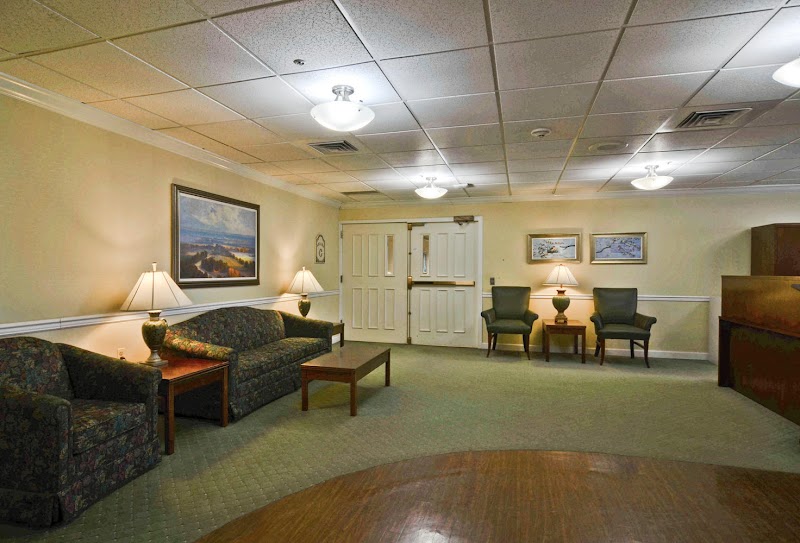 CAMP HILL SKILLED NURSING AND REHABILITATION CTR nursing home in CAMP HILL, PA - Photo 2 of 5