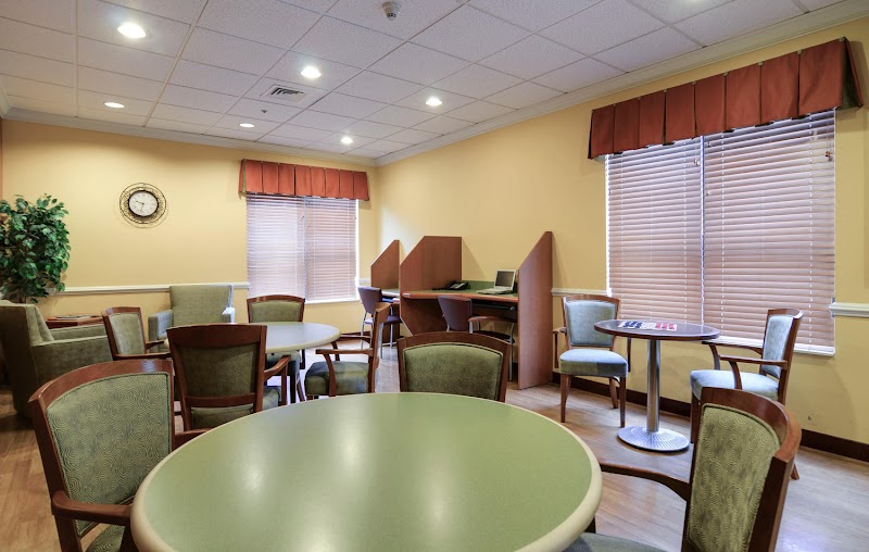 INNERS CREEK SKILLED NURSING AND REHABILITATION CE nursing home in DALLASTOWN, PA - Photo 4 of 5