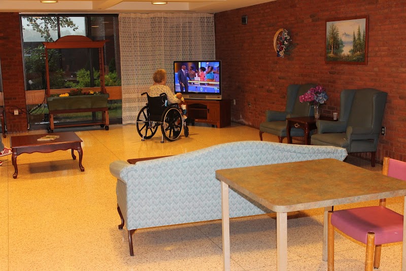 FOREST HILLS REHABILITATION & HEALTHCARE  CENTER nursing home in WEATHERLY, PA - Photo 4 of 5