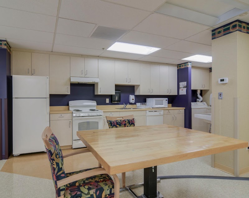 LAURELDALE SKILLED NURSING AND REHABILITATION CENT nursing home in LAURELDALE, PA - Photo 3 of 5