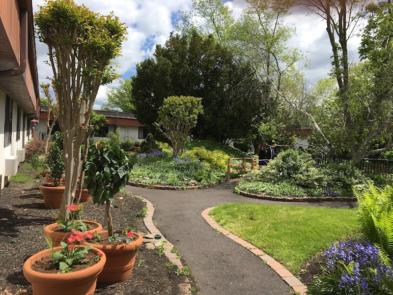 GWYNEDD HEALTHCARE AND REHABILITATION CENTER nursing home in LANSDALE, PA - Photo 2 of 10