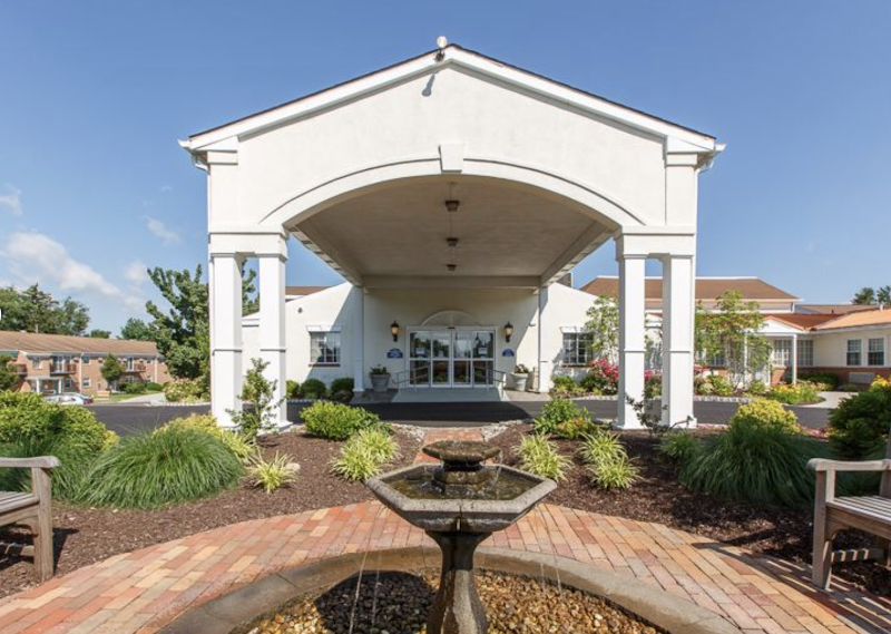 WILLOWBROOKE CTSKDCARECTR AT FORTWASHINGTONESTATES nursing home in FORT WASHINGTON, PA - Photo 4 of 10