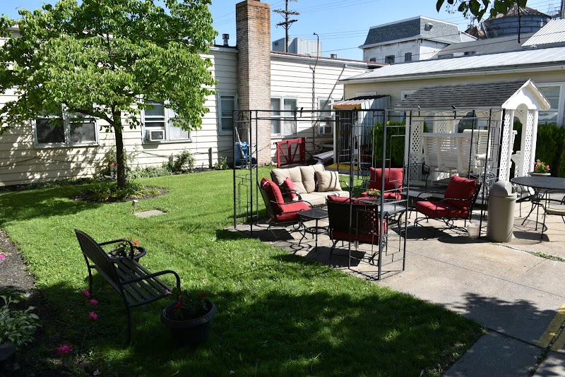 KADIMA REHABILITATION & NURSING AT PALMYRA nursing home in PALMYRA, PA - Photo 3 of 5