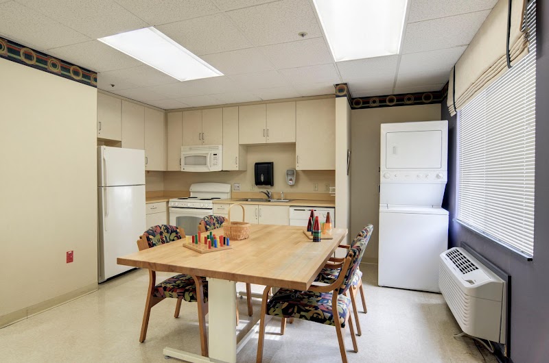 BETHLEHEM NORTH SKILLED NURSING AND REHABILITATION nursing home in BETHLEHEM, PA - Photo 5 of 10