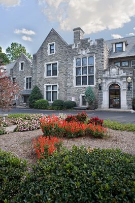 ACCELA REHAB AND CARE CENTER AT SPRINGFIELD nursing home in GLENSIDE, PA - Photo 3 of 5