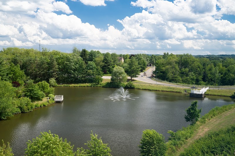 SHERWOOD OAKS nursing home in CRANBERRY TOWNSHIP, PA - Photo 4 of 10