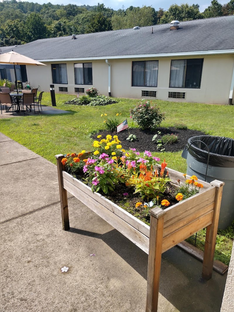 HIGHLAND MANOR REHABILITATION AND NURSING CENTER nursing home in EXETER, PA - Photo 3 of 5