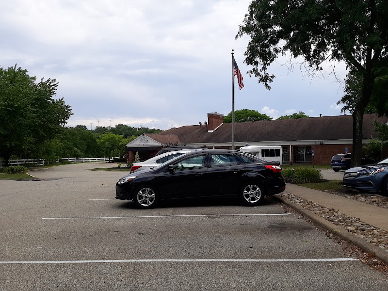 WECARE AT MONROEVILLE REHABILITATION AND NSG CTR nursing home in MONROEVILLE, PA - Photo 3 of 5