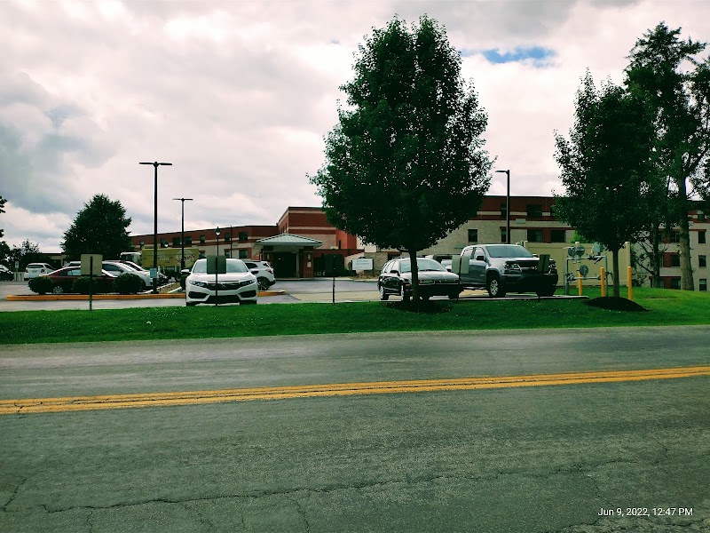 SOUTHMONT OF PRESBYTERIAN SENIORCARE nursing home in WASHINGTON, PA - Photo 4 of 5