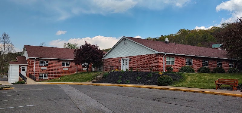 EMBASSY OF WOODLAND PARK nursing home in ORBISONIA, PA - Photo 3 of 5