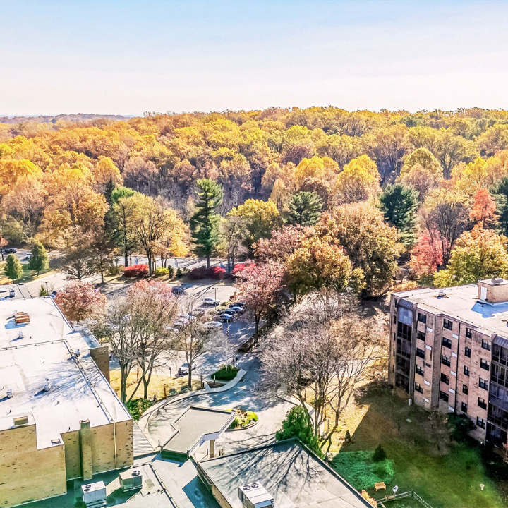 LAFAYETTE-REDEEMER, THE nursing home in PHILADELPHIA, PA - Photo 5 of 10