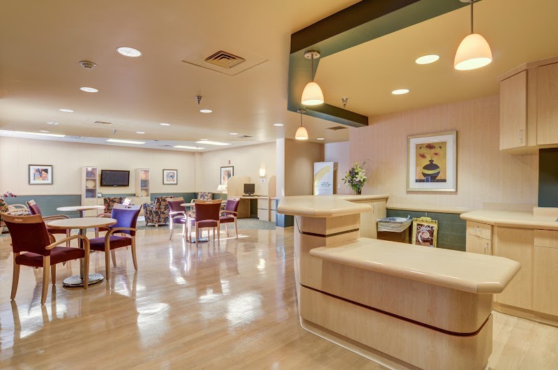 CARNEGIE PARK POST ACUTE nursing home in PITTSBURGH, PA - Photo 3 of 5