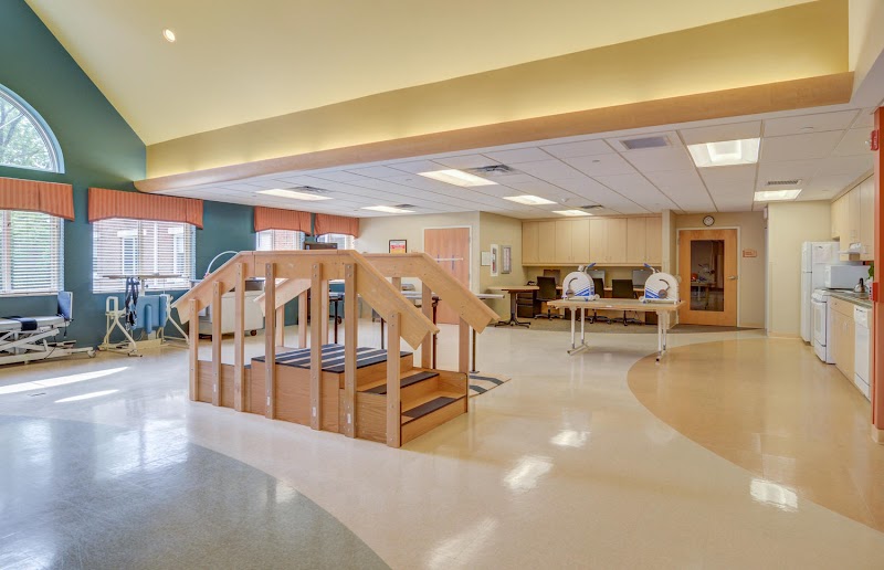PETERS TOWNSHIP POST ACUTE nursing home in MCMURRAY, PA - Photo 4 of 10