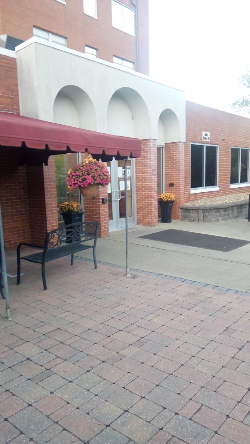 TOWNVIEW HEALTH AND REHABILITATION CENTER nursing home in CANONSBURG, PA - Photo 2 of 3