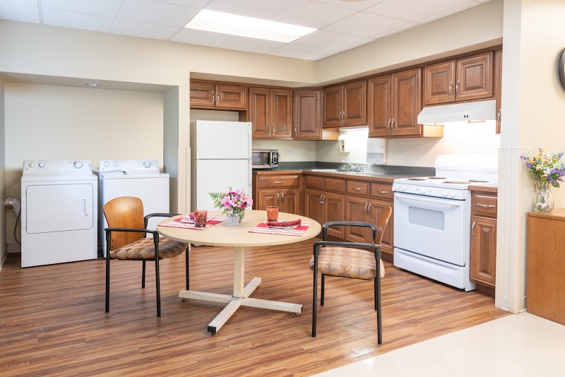 SUBURBAN WOODS HEALTH & REHA nursing home in NORRISTOWN, PA - Photo 4 of 10