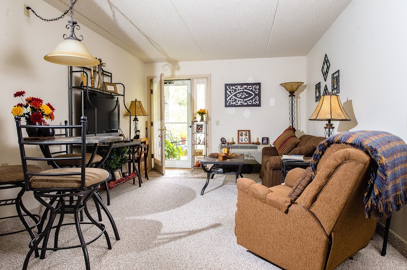 CHAPEL POINTE AT CARLISLE nursing home in CARLISLE, PA - Photo 4 of 10