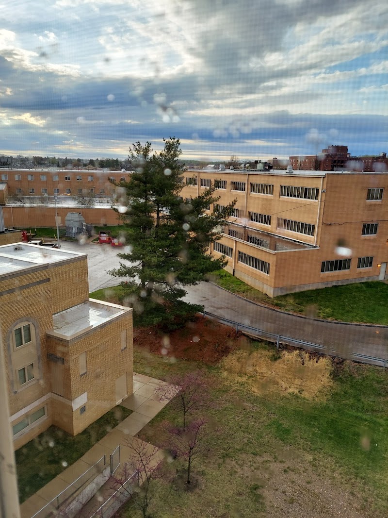 TRANSITIONAL CARE UNIT AT NAZARETH HOSPITAL nursing home in PHILADELPHIA, PA - Photo 5 of 10