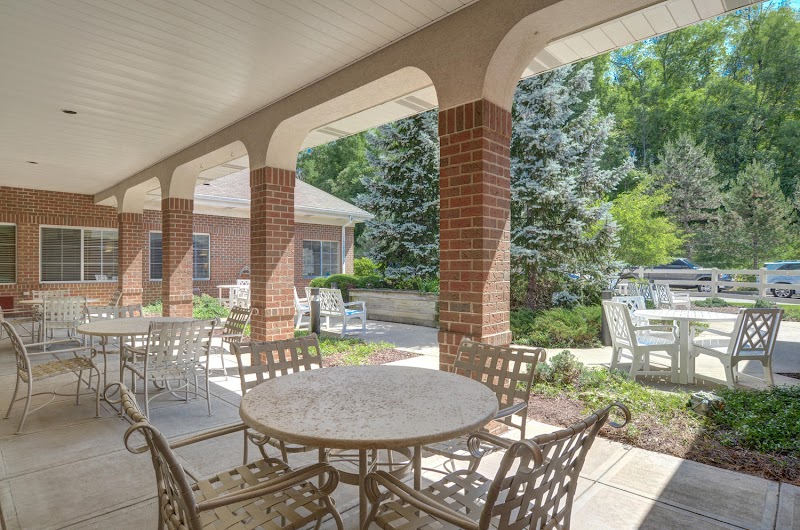 WHITEHALL BOROUGH POST ACUTE nursing home in PITTSBURGH, PA - Photo 4 of 5