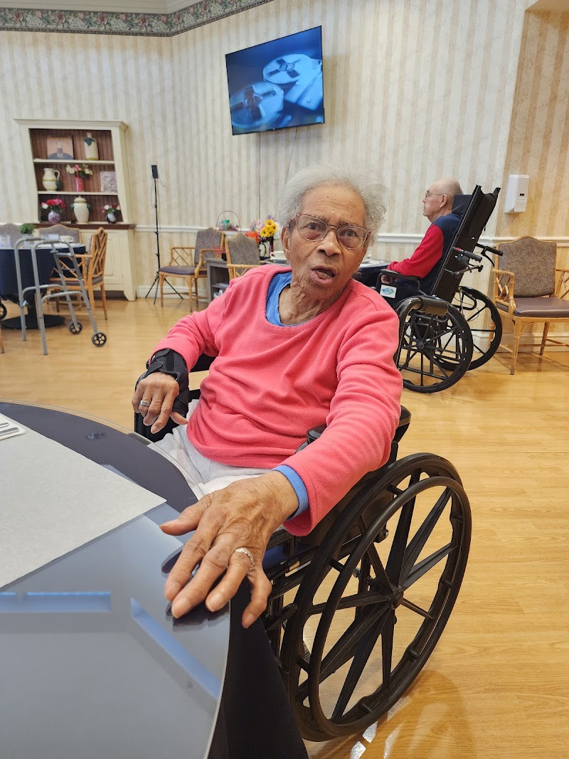 THE PINES AT PHILADELPHIA REHAB AND HEALTHCARE CTR nursing home in PHILADELPHIA, PA - Photo 2 of 10