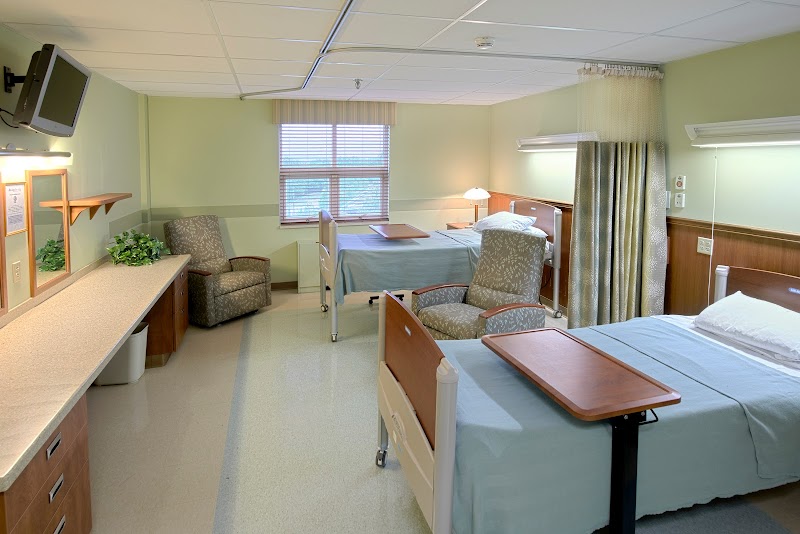 HEINZ TRANSITIONAL REHABILITATION UNIT nursing home in WILKES-BARRE, PA - Photo 3 of 10