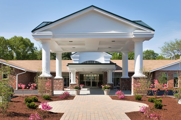 Kent Regency Center nursing home in Warwick, RI - Photo 1 of 10