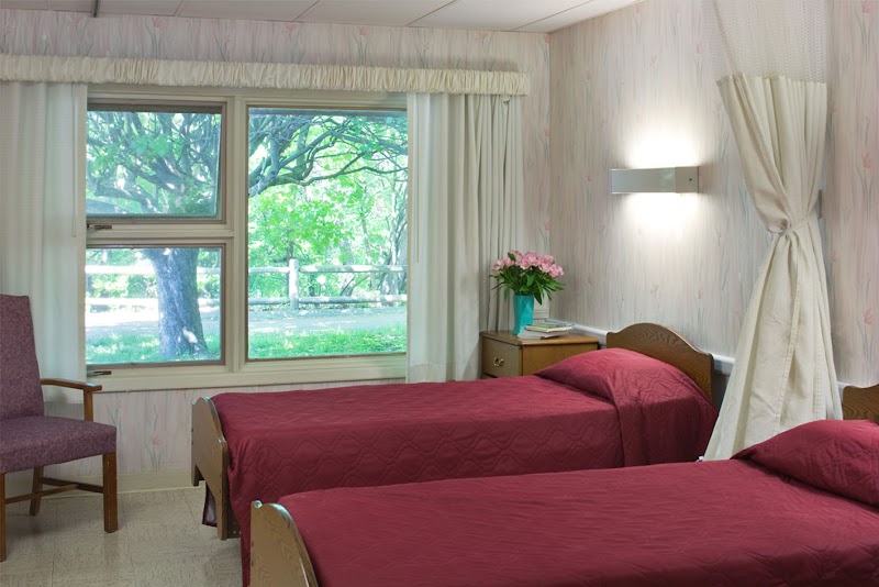 Grandview Center nursing home in Cumberland, RI - Photo 5 of 5