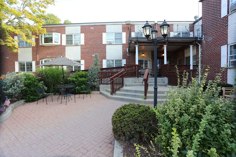 West Shore Health Center Inc nursing home in Warwick, RI - Photo 3 of 5