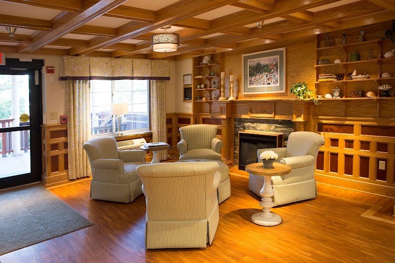 West Shore Health Center Inc nursing home in Warwick, RI - Photo 4 of 5