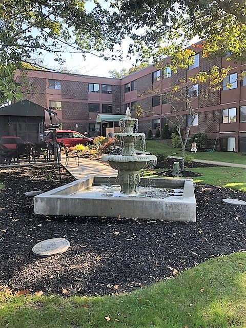 Heatherwood Rehabilitation and Health Care Center nursing home in Newport, RI - Photo 4 of 5