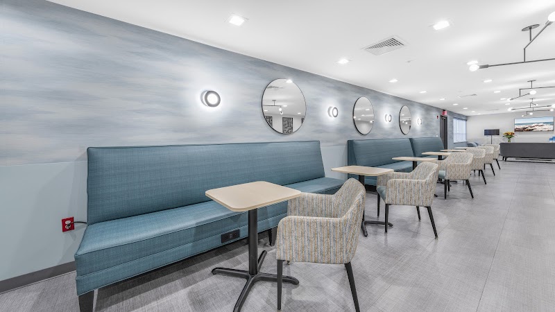 Lincolnwood Rehabilitation and Healthcare Center nursing home in North Providence, RI - Photo 5 of 5