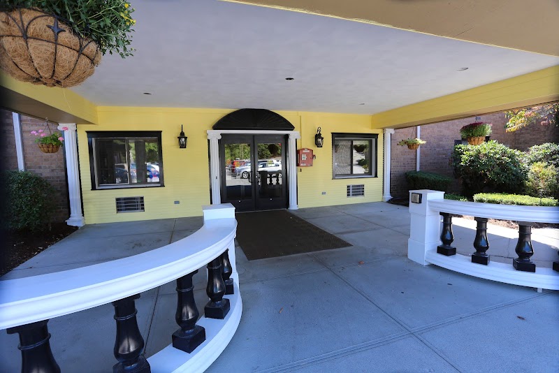 Heritage Hills Nursing & Rehabilitation Center nursing home in Smithfield, RI - Photo 5 of 5