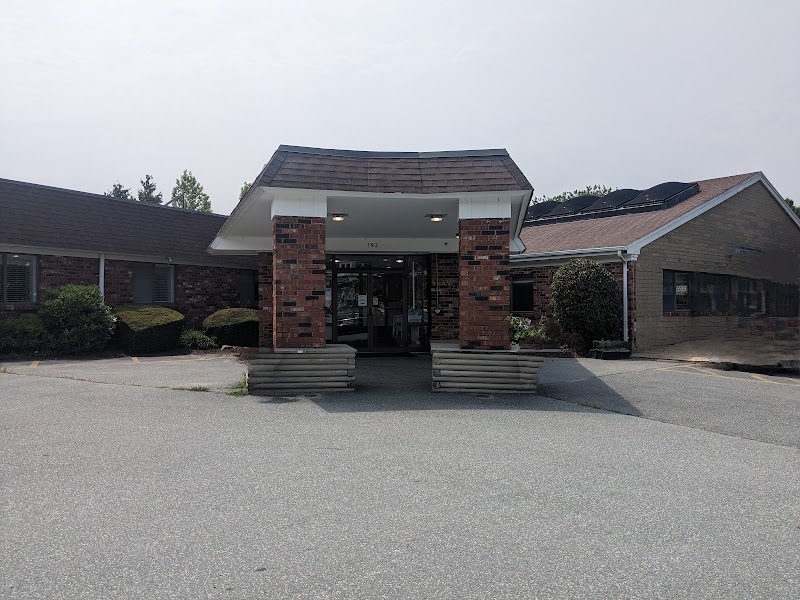 Royal Middletown Nursing Center nursing home in Middletown, RI - Photo 2 of 2