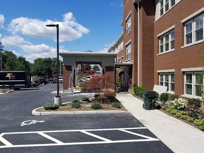 Brentwood Health Center nursing home in Warwick, RI - Photo 3 of 5