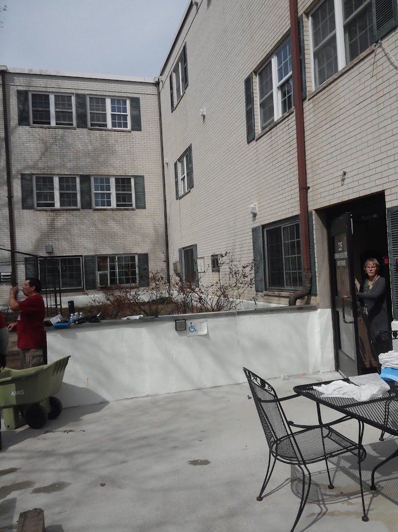 Elmwood Nursing and Rehabilitation Center nursing home in Providence, RI - Photo 5 of 10