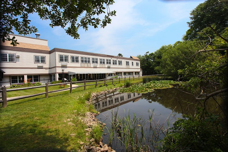 Village House Nursing & Rehabilitation Center nursing home in Newport, RI - Photo 2 of 10