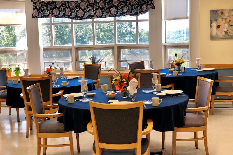 Oakland Grove Health Care Center nursing home in Woonsocket, RI - Photo 5 of 5