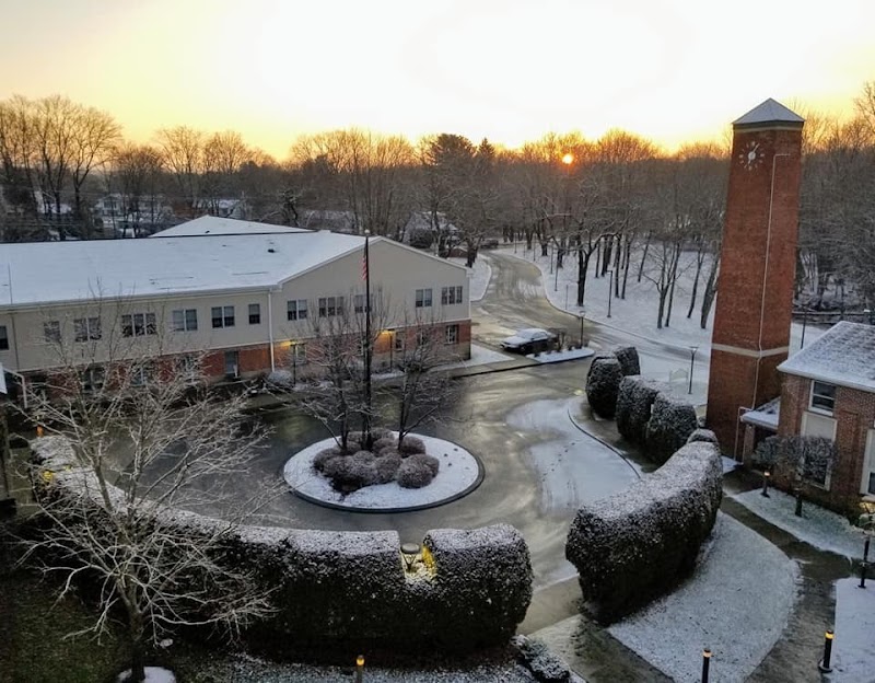 Stillwater Assisted Living and Skilled Nursing Com nursing home in Greenville, RI - Photo 4 of 5