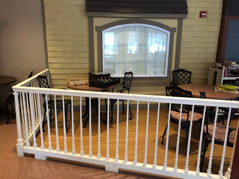 Summit Commons Rehabilitation and Health Care Cent nursing home in Providence, RI - Photo 4 of 5