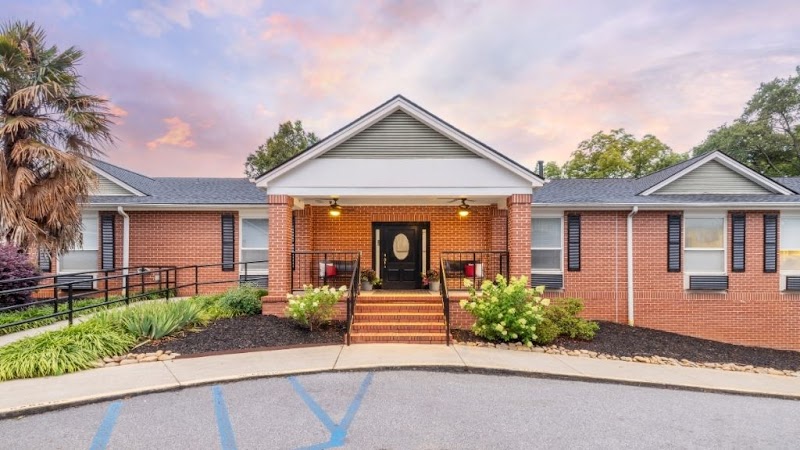 Linley Park Post Acute nursing home in Anderson, SC - Photo 2 of 5