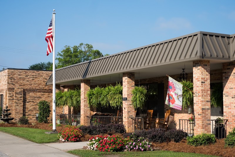 White Oak Manor - Newberry nursing home in Newberry, SC - Photo 2 of 2