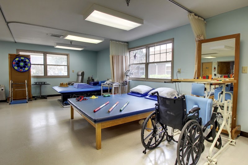 Riverside Health and Rehab nursing home in Charleston, SC - Photo 3 of 5