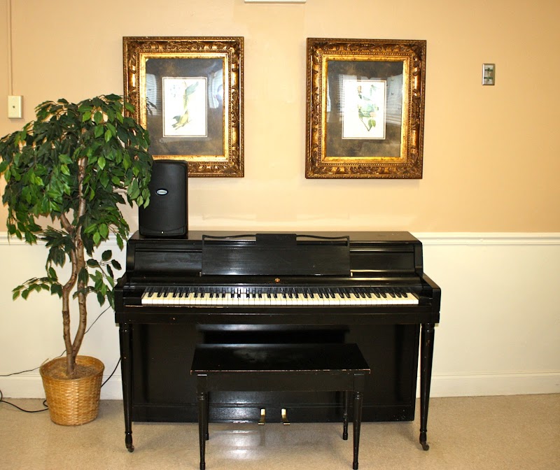 Magnolia Manor - Greenville nursing home in Greenville, SC - Photo 4 of 5