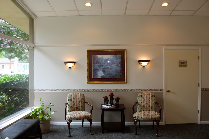 Magnolia Manor - Greenville nursing home in Greenville, SC - Photo 5 of 5