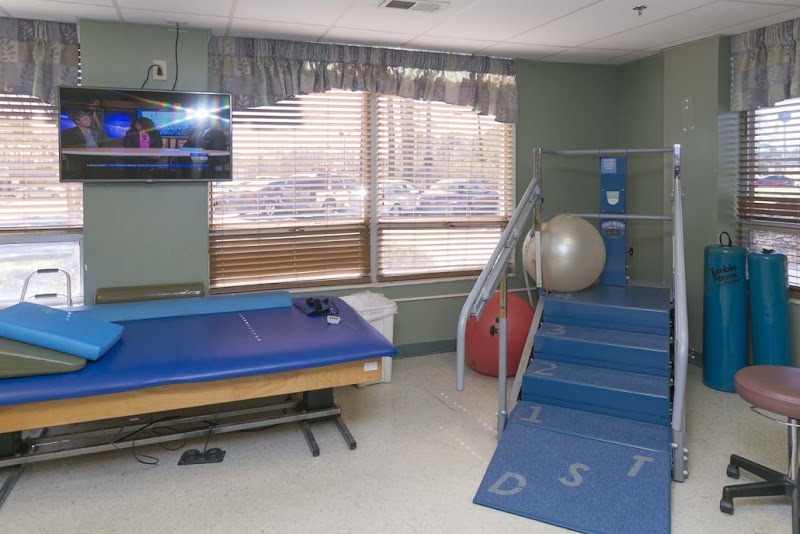 Millennium Post Acute Rehabilitation nursing home in West Columbia, SC - Photo 2 of 5