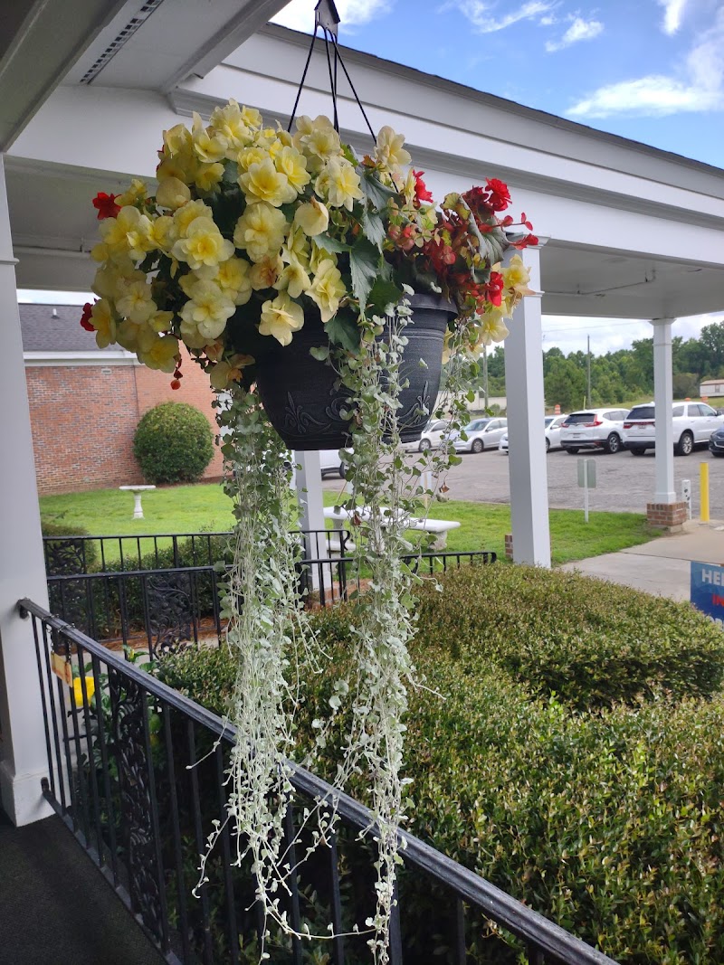 The Palms At Florence nursing home in Florence, SC - Photo 2 of 8